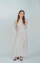 画像をギャラリービューアに読み込む, PERI DRESS / ECRU
