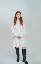 画像をギャラリービューアに読み込む, RUFFLE DRESS / WHITE